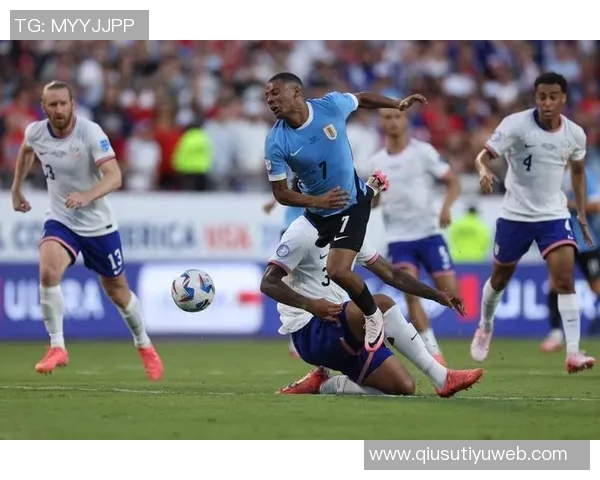 乌拉圭联赛门将禁区内起脚破门引发普斯卡什奖热议