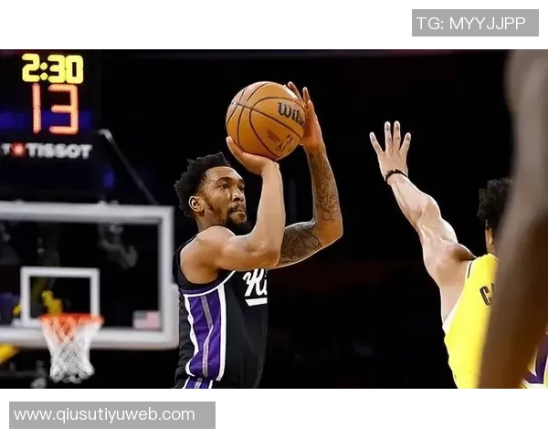 浓眉半场表现低迷仅得6分2板1助正负值全队最低引发关注